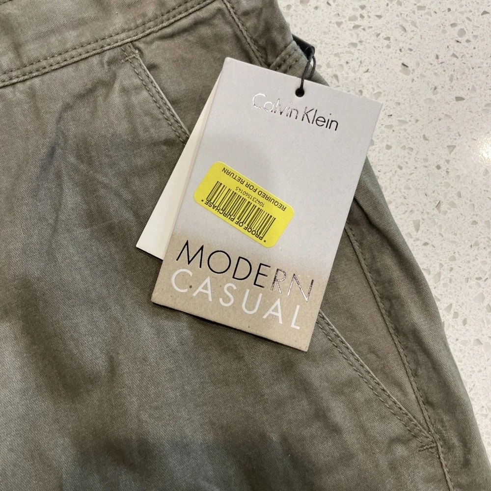 NWT‎ Calvin Klein Pants Mens 38x30 Gray Straight Dress Modern Casual